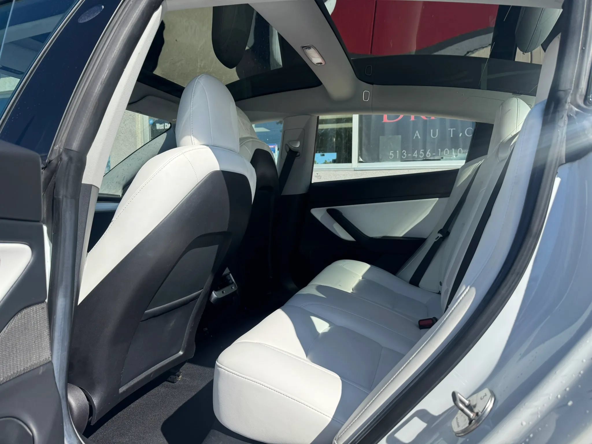 Used 2018 Tesla Model 3 Long Range RWD image 9