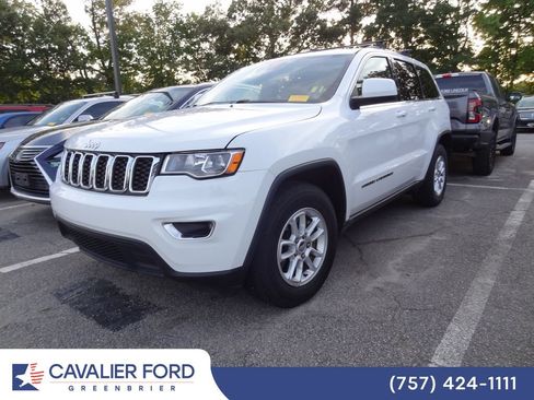 Used 2019 Jeep Grand Cherokee Laredo RWD image 3