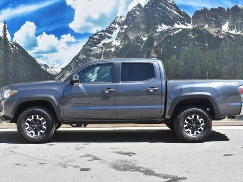 Used 2023 Toyota Tacoma TRD Off-Road image 7