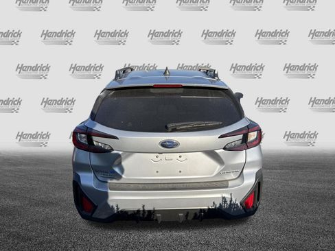 Used 2025 Subaru Crosstrek 2.5i Premium AWD/4WD image 9