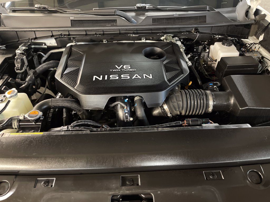 Certified 2026 Nissan Armada PRO-4X w/ Captain's Chari Seat Package AWD/4WD image 9