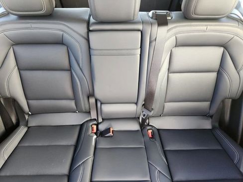 New 2025 Lincoln Nautilus Premier image 14