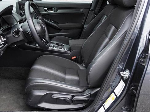 Used 2025 Honda Civic Sport image 11