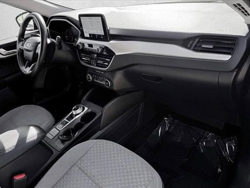 Used 2020 Ford Escape SE image 19