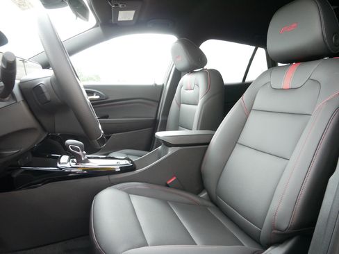 New 2026 Chevrolet Trax RS w/ Driver Confidence Package FWD image 4