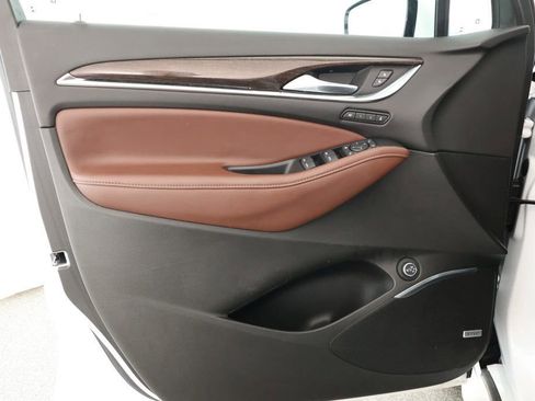 Used 2021 Buick Enclave Avenir image 9