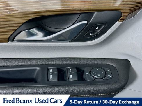 Used 2020 GMC Terrain SLE w/ Driver Convenience Package image 19