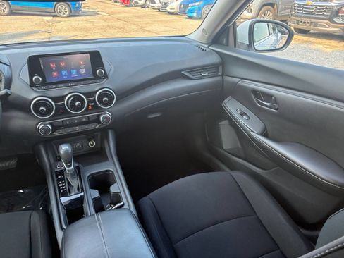 Used 2025 Nissan Sentra S FWD image 30