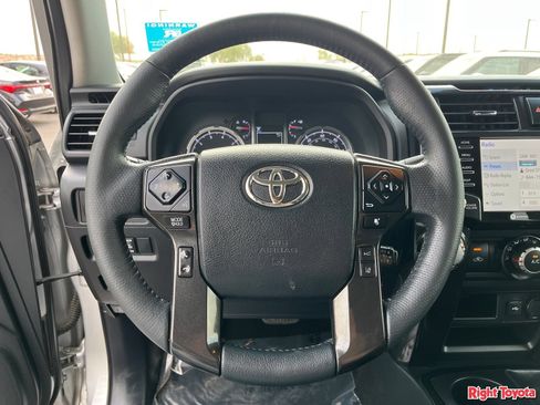 Certified 2020 Toyota 4Runner TRD Off-Road Premium w/ Moonroof Package AWD/4WD image 22