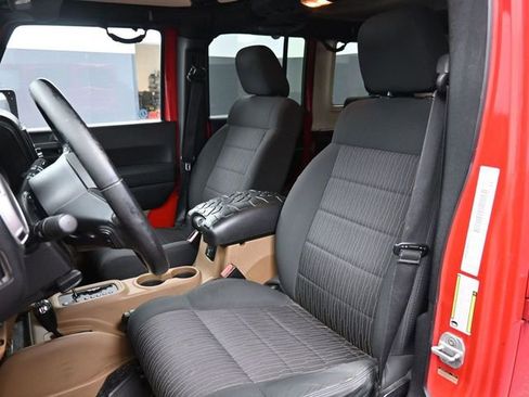 Used 2011 Jeep Wrangler Unlimited Sahara w/ Dual Top Group image 16