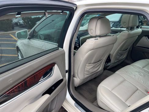 Used 2013 Cadillac XTS Platinum AWD/4WD image 20