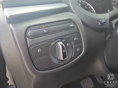 Used 2020 INFINITI QX50 Luxe w/ Navigation Package image 11