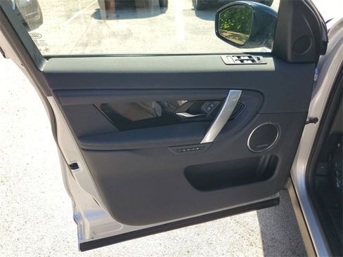 New 2025 Land Rover Discovery Sport S image 21