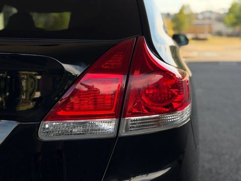 Used 2011 Toyota Venza AWD image 15