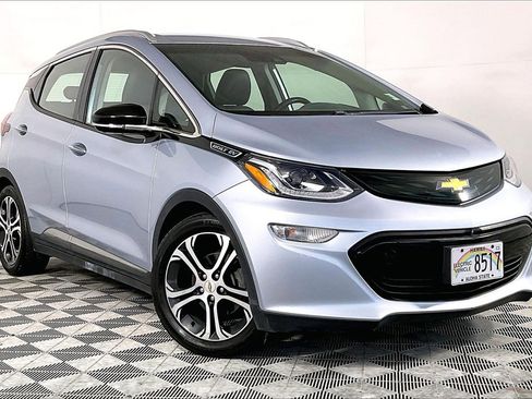 Used 2018 Chevrolet Bolt Premier w/ Driver Confidence II Package image 22