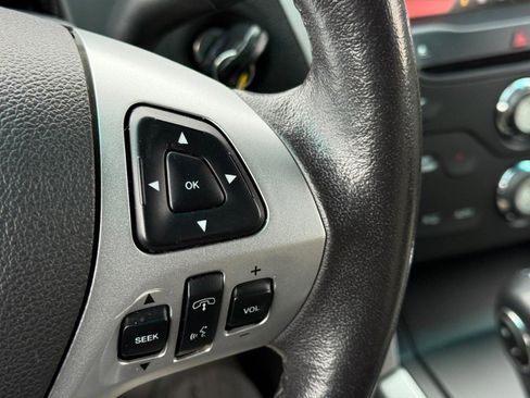 Used 2015 Ford Explorer XLT w/ Equipment Group 202A image 19