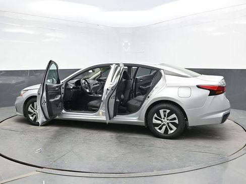 Used 2021 Nissan Altima 2.5 S FWD image 41