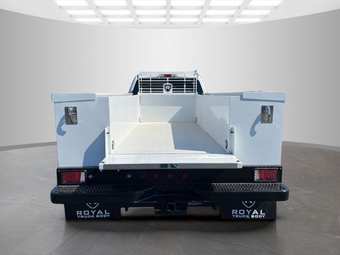 New 2025 Ford F350 XL w/ XL Chrome Package image 6