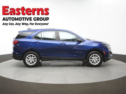Used 2022 Chevrolet Equinox LS AWD/4WD image 45