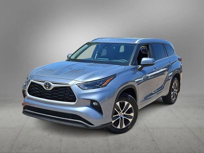 Used 2022 Toyota Highlander XLE