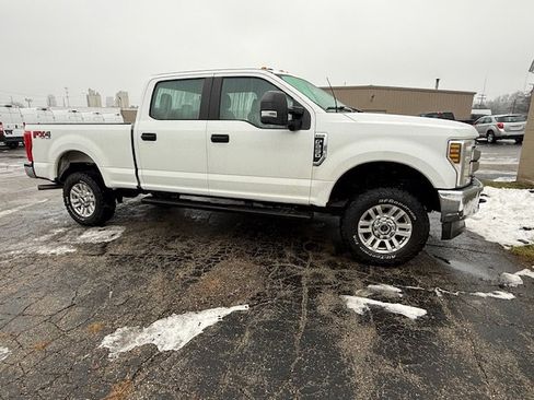 Used 2018 Ford F250 XL w/ STX Appearance Package image 3