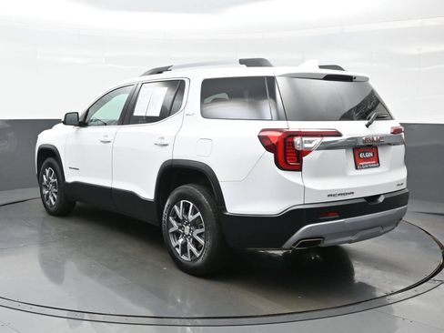 Used 2023 GMC Acadia SLT AWD/4WD image 4