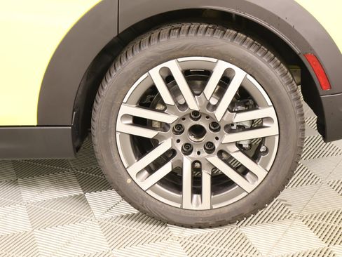 New 2026 MINI Cooper 4-Door Hardtop FWD image 18