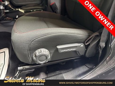 Certified 2023 Jeep Wrangler Rubicon image 13