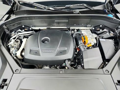 Certified 2024 Volvo XC90 T8 Plus image 30