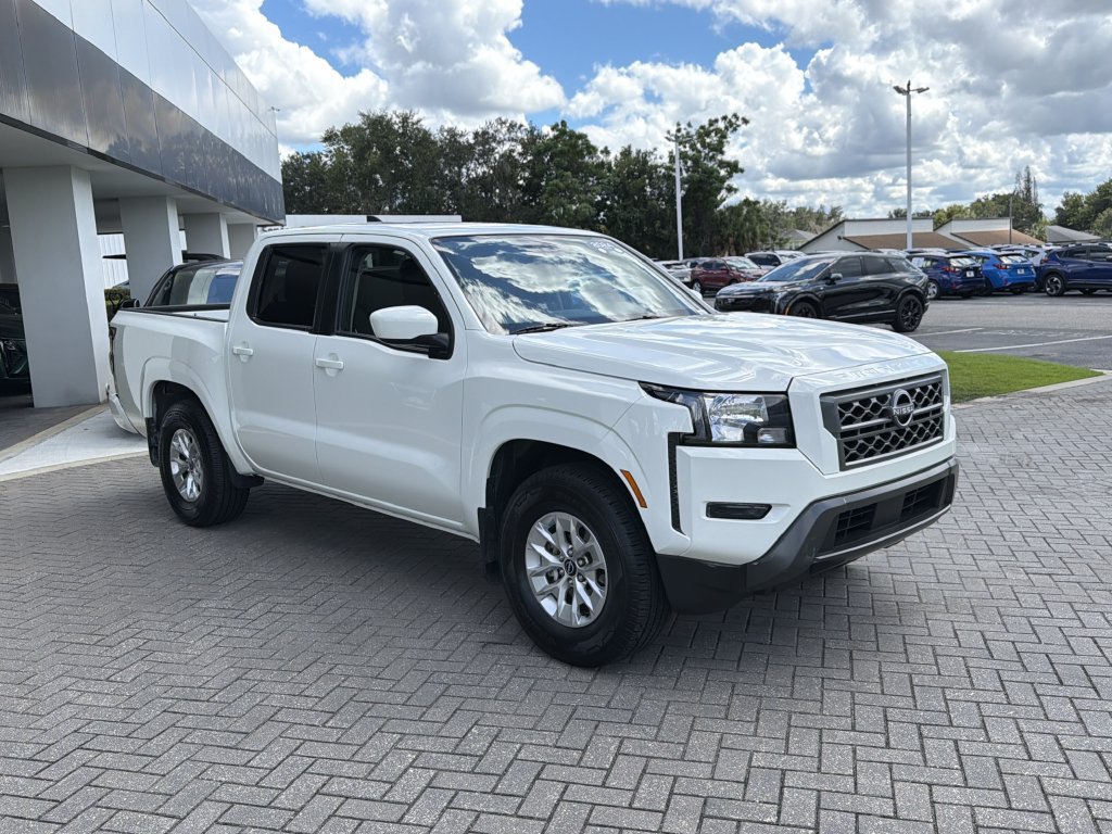 Used 2024 Nissan Frontier SV w/ Tow Package RWD image 7