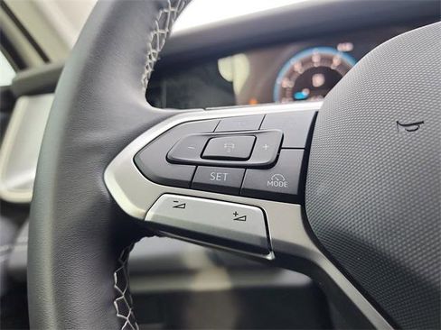 New 2026 Volkswagen Tiguan SE image 23