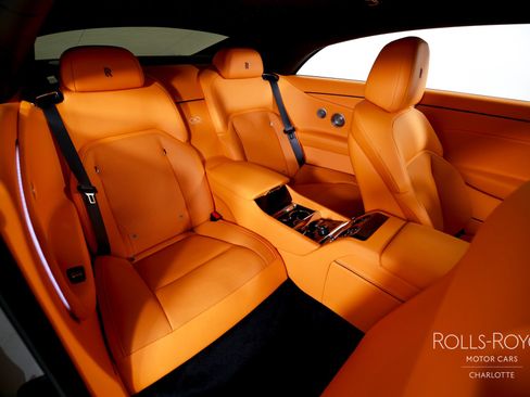 Used 2025 Rolls-Royce Spectre Black Badge w/ Spectre Enhancement Package image 27