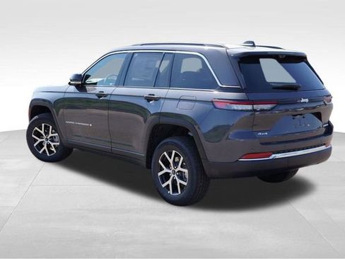 New 2025 Jeep Grand Cherokee Limited w/ Luxury Tech Group II image 5