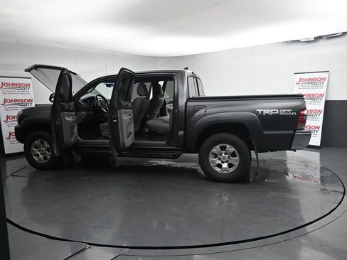 Used 2015 Toyota Tacoma 4x4 Double Cab image 14