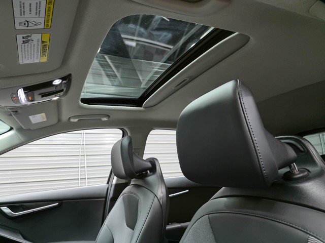 Used 2025 Kia Niro EX Touring FWD image 19