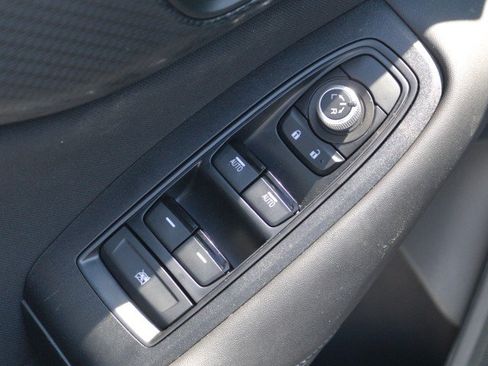 Used 2025 Subaru Outback Premium AWD/4WD image 13