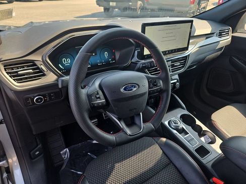 Certified 2023 Ford Escape ST-Line Select w/ Tech Pack #2 AWD/4WD image 7