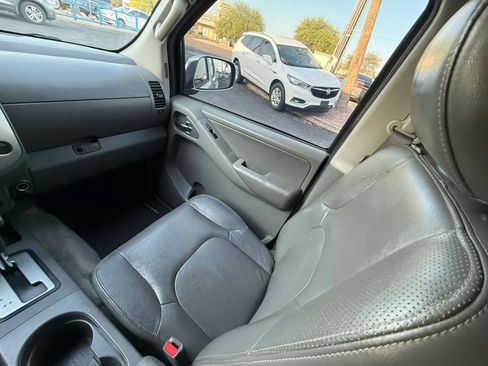 Used 2013 Nissan Frontier SL w/ Moonroof Pkg AWD/4WD image 46