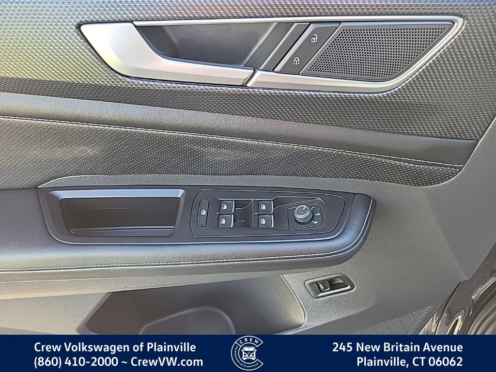 Certified 2024 Volkswagen Atlas Cross Sport SEL R-Line w/ Adventure Package AWD/4WD image 38