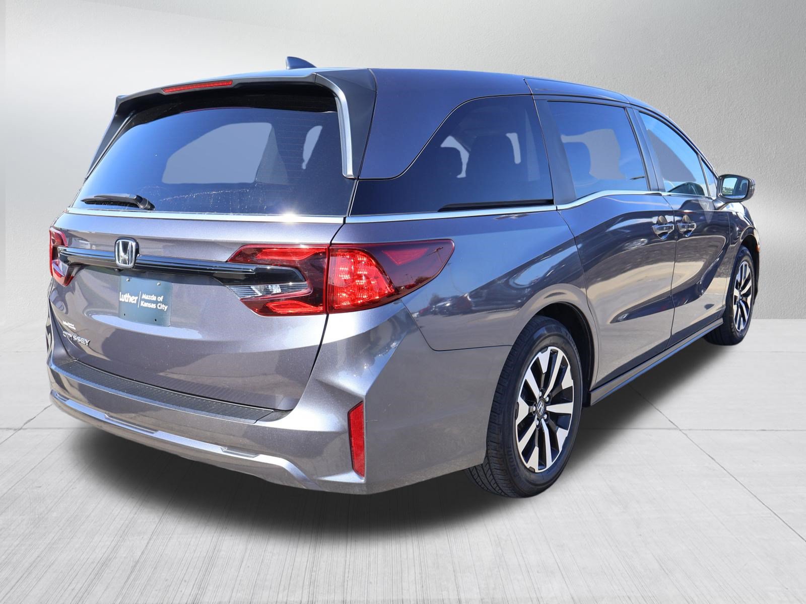 Used 2025 Honda Odyssey EX-L image 7