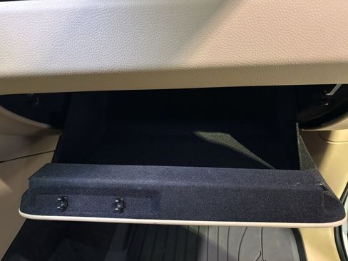 Used 2019 Porsche Cayenne E-Hybrid image 29