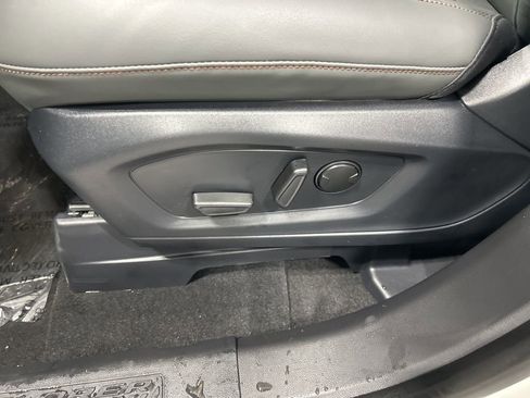 New 2026 Ford Explorer Active image 11