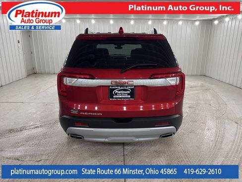 Used 2023 GMC Acadia SLE w/ Driver Convenience Package image 4