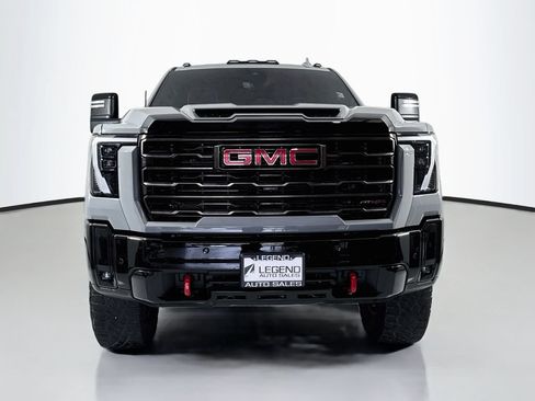 Used 2025 GMC Sierra 2500 AT4X AWD/4WD image 2