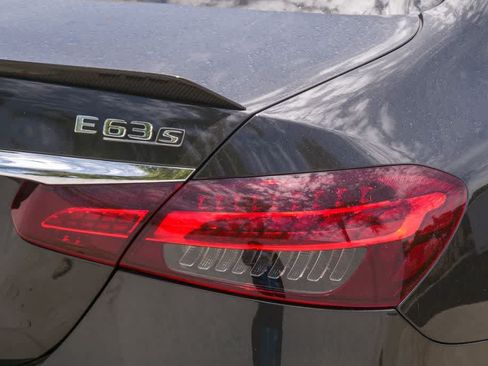 Used 2021 Mercedes-Benz E 63 AMG S image 10