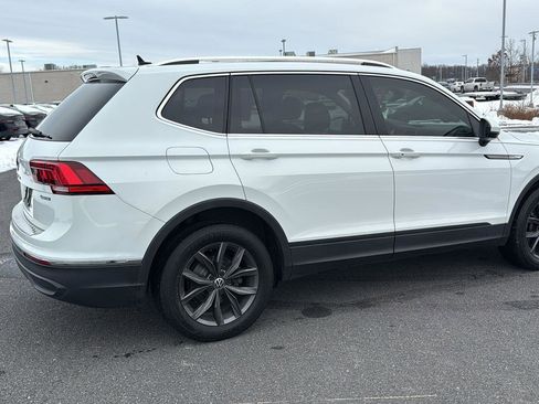 Used 2022 Volkswagen Tiguan SE image 5
