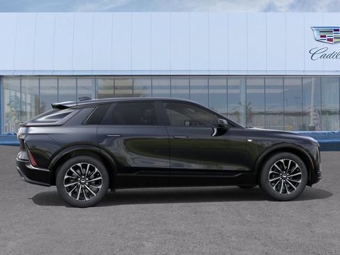 New 2026 Cadillac Lyriq Sport w/ LPO, Floor Liner Package AWD/4WD image 5