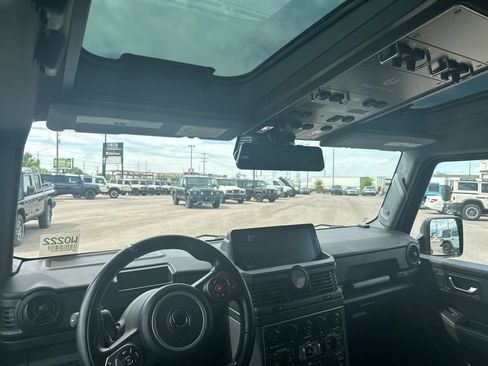 Used 2025 INEOS Grenadier AWD/4WD image 17