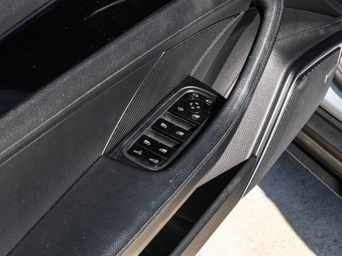 Used 2018 Porsche Panamera 4 AWD/4WD image 36