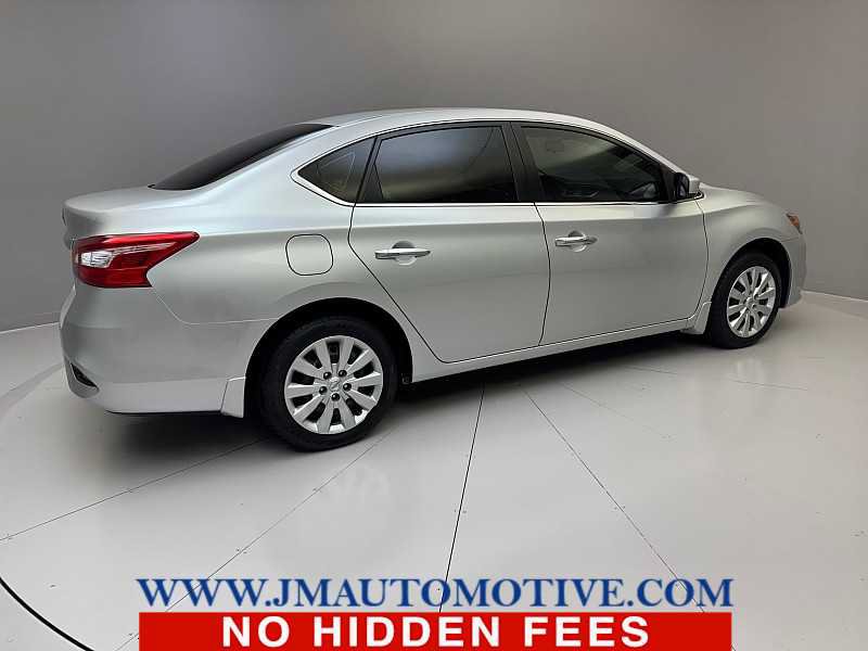 Used 2017 Nissan Sentra S FWD image 5